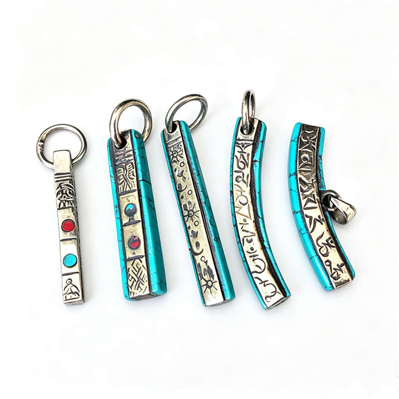 Tibetan Mantras Amulet Charms  - Ethnic Fashion Com 评论和价格