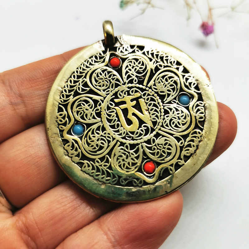 Tibetan OM Mantras Amulet Copp - Ethnic Fashion Com 评论和价格