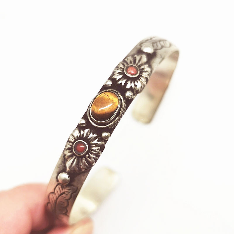 BB-398 Nepal Vintage Open Cuff - Ethnic Fashion Com 评论和价格