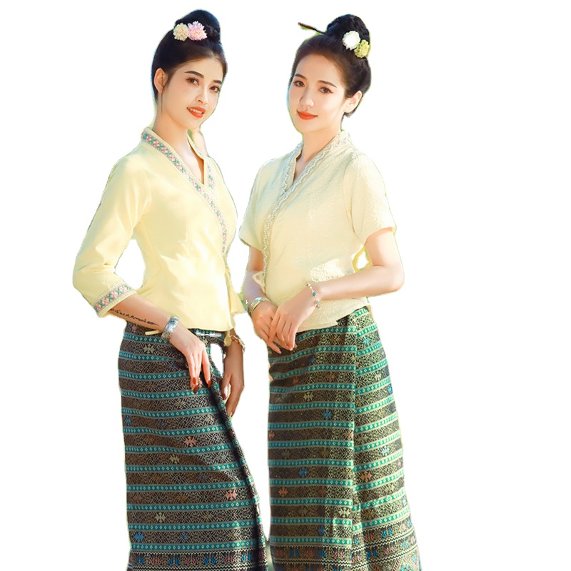 Light Yellow Thai Dai Clothing - Thai Silk Blouse 评论和价格